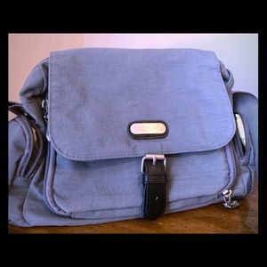 Baggallini! Strap-over or small clutch